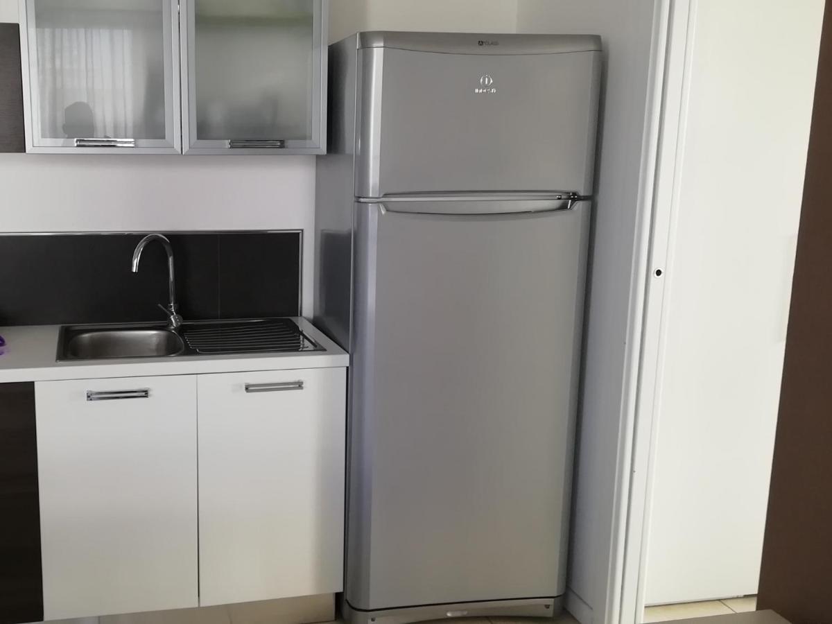 Brezza Da Mare Apartment Римини Екстериор снимка